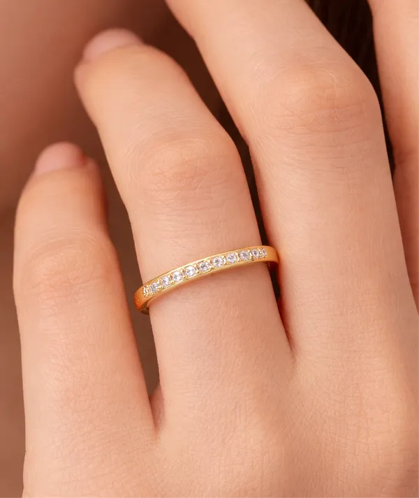 Gold_Elegance_Pave_Band_Ring_For_Women